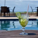Tropical Mar Hotel